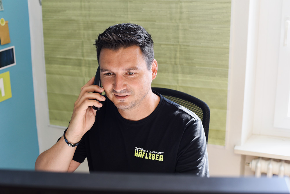 Telefonberatung einer Kundin